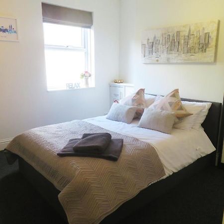 Entire 2 Bed Ground Floor Apartment Central But Quiet Newmarket  Ngoại thất bức ảnh